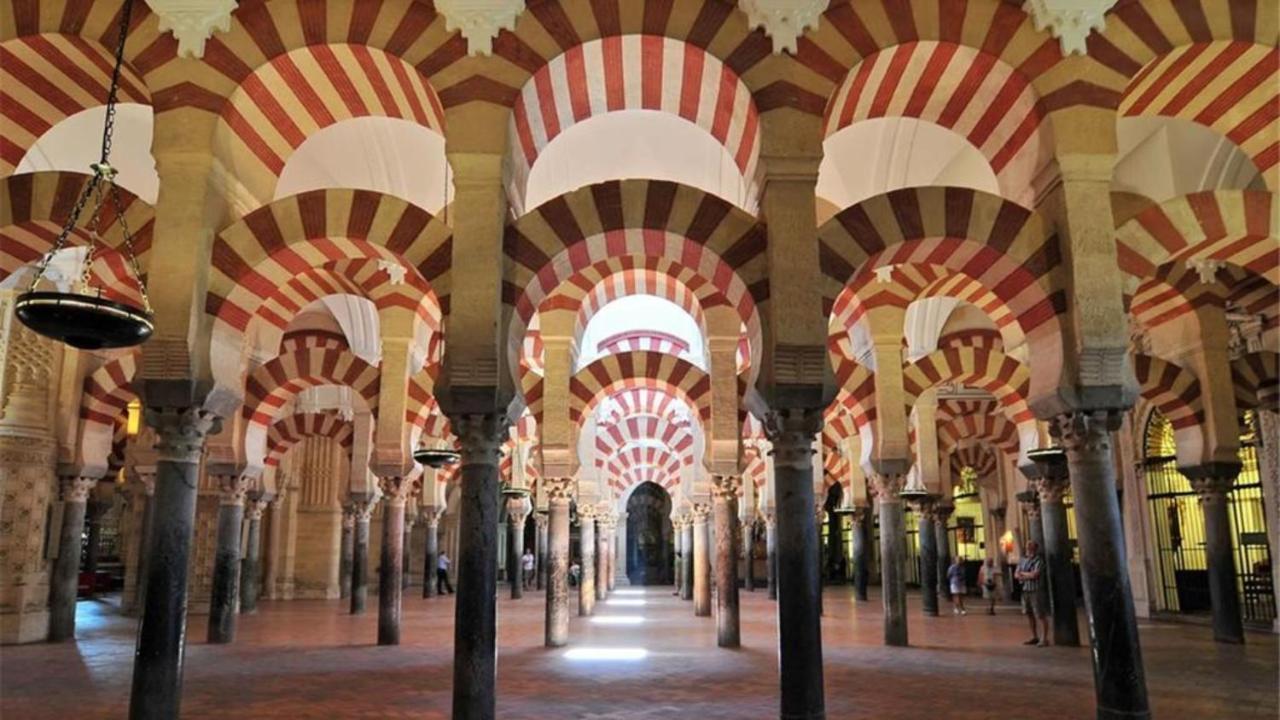 Apartamento Boulevard Gran Capitan Córdoba Buitenkant foto
