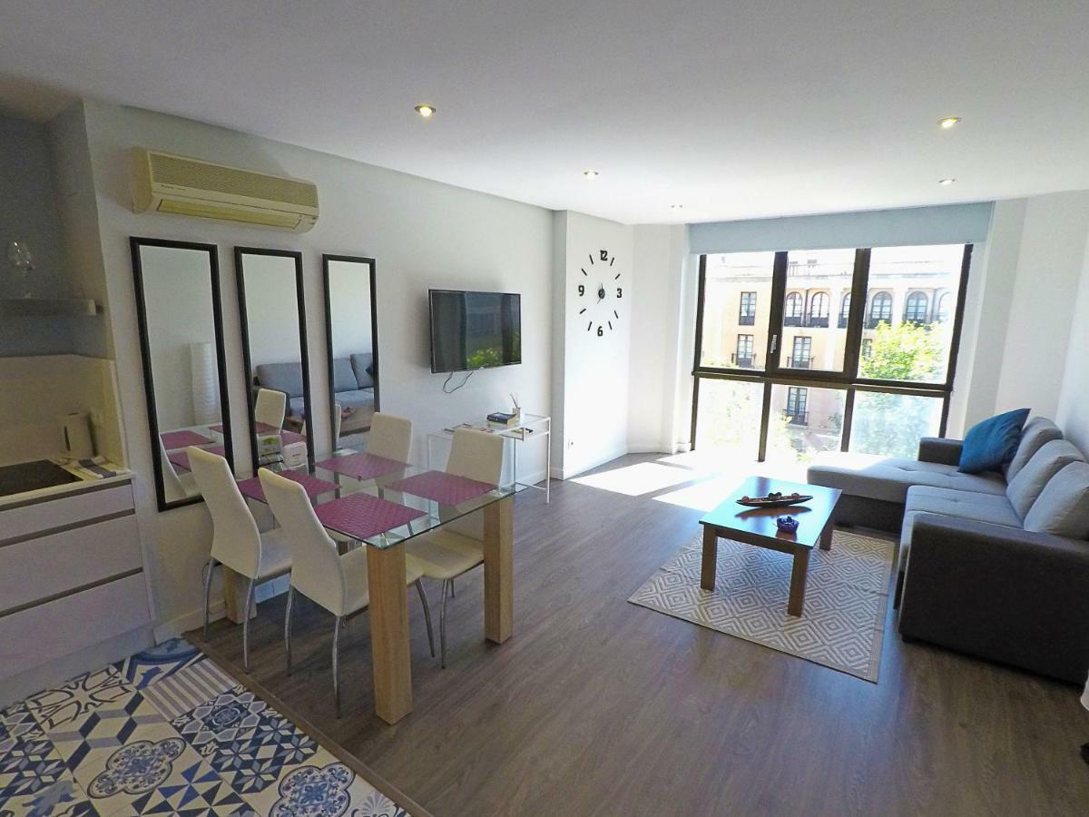 Apartamento Boulevard Gran Capitan Córdoba Buitenkant foto