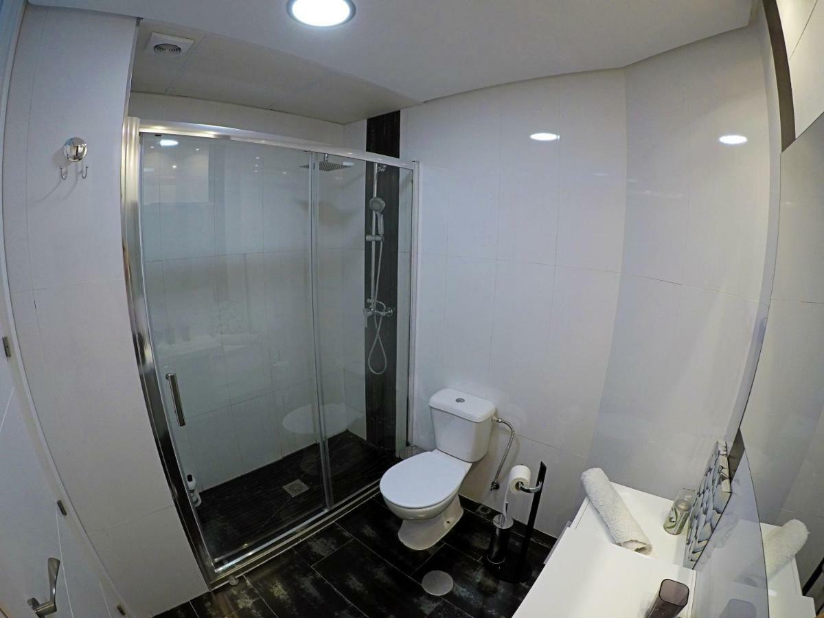Apartamento Boulevard Gran Capitan Córdoba Buitenkant foto