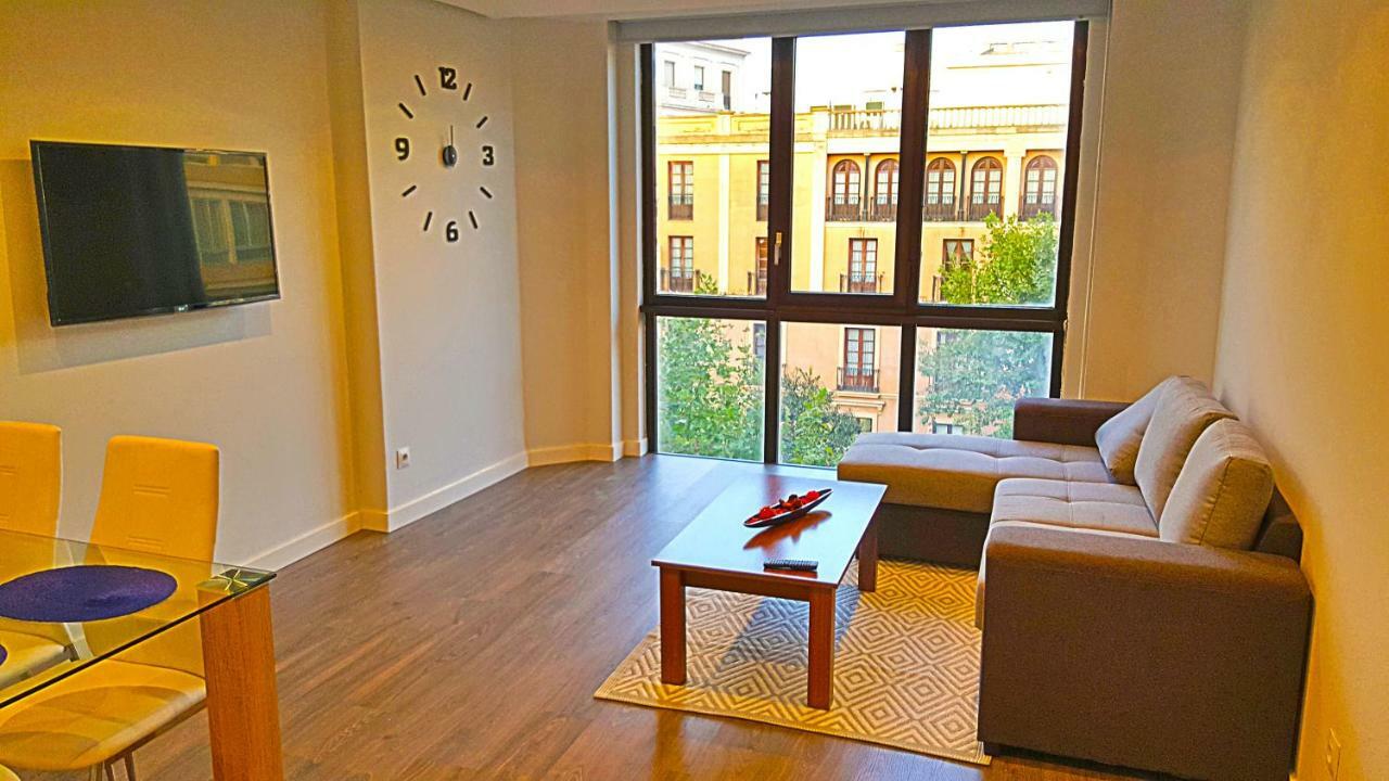Apartamento Boulevard Gran Capitan Córdoba Buitenkant foto